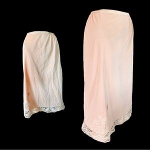 Vintage Artemis tan lace slip skirt